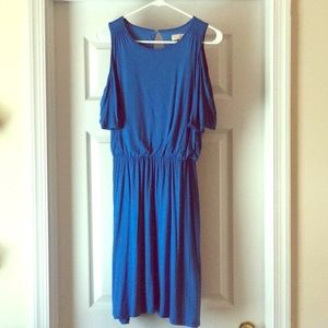 Like new peekaboo shoulder dress